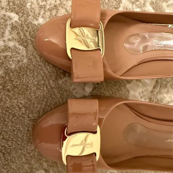 Indulge in Salvatore Ferragamo Patent Leather Bow Stiletto Heels, New Blush, 8B - Picture 3 of 15
